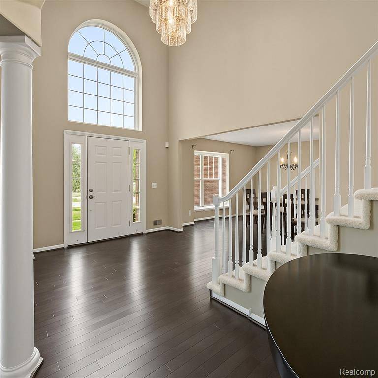 West Bloomfield, MI 48323,4651 Rosewood Lane