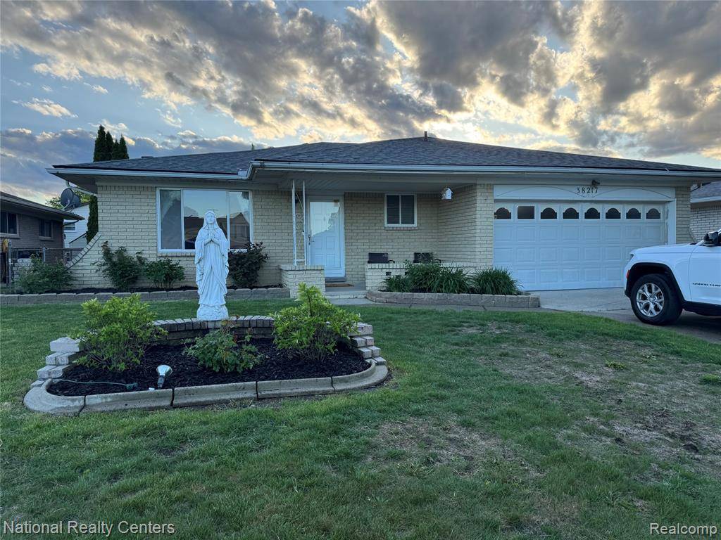 Sterling Heights, MI 48310,38217 Pinebrook Drive
