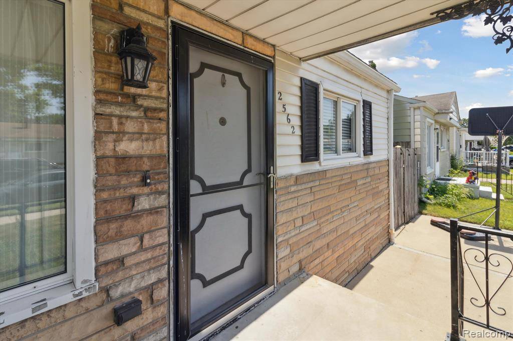 Melvindale, MI,2562 Downing Street