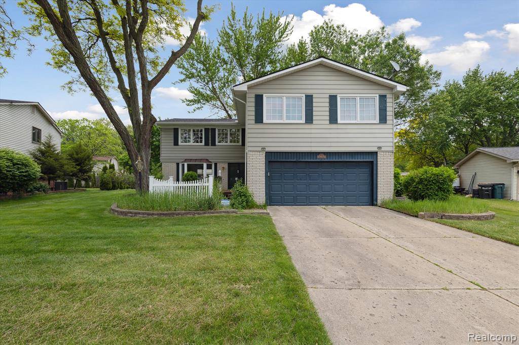 Troy, MI 48085,4134 Cypress Drive