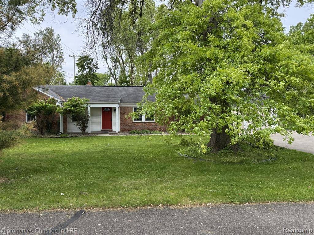 West Bloomfield, MI,4935 W Maple Road