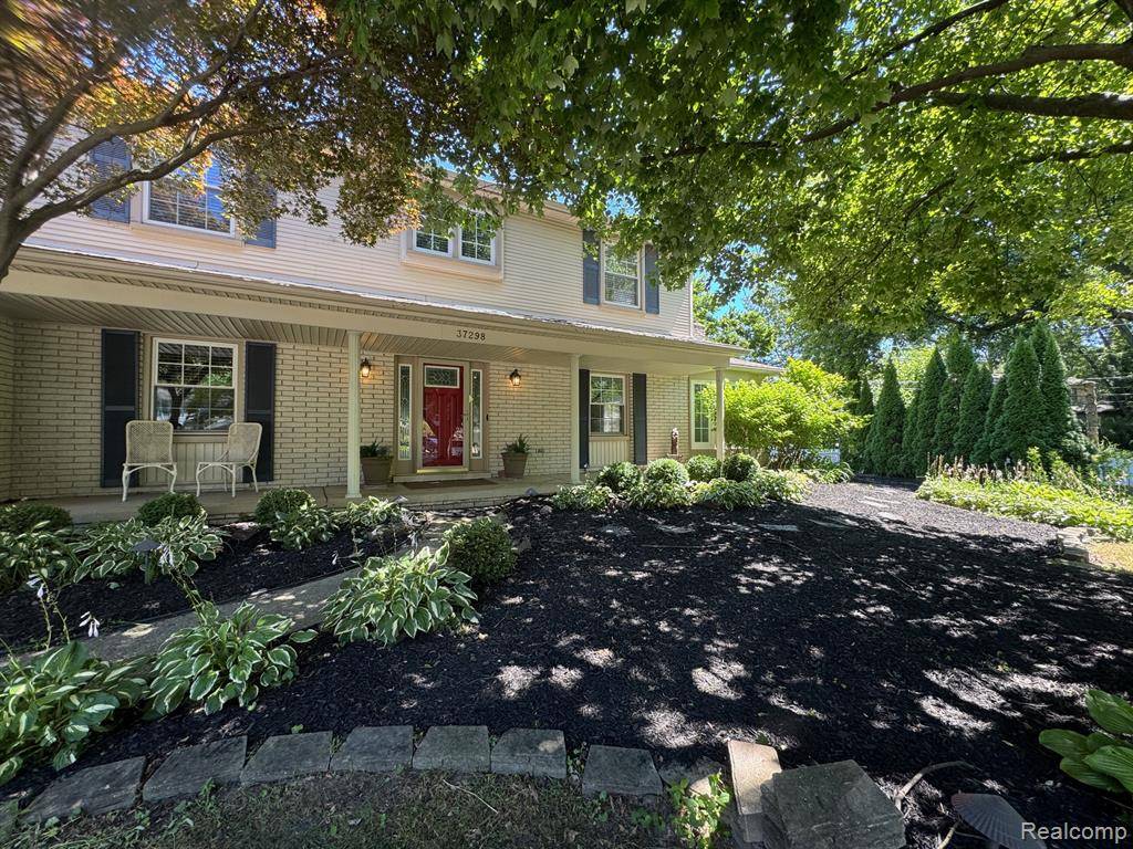 Clinton Twp, MI 48036,37298 Robindale Court