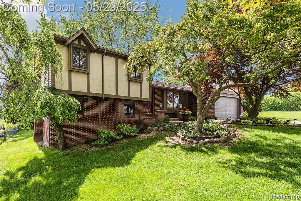 Northville, MI 48167,20355 Rippling Lane