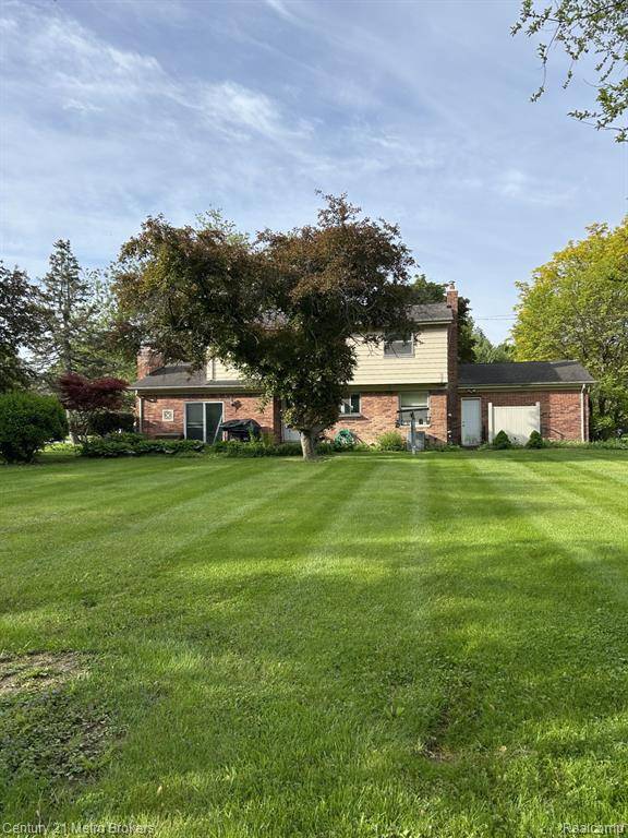 Grand Blanc, MI 48439,4315 Crestknoll Drive