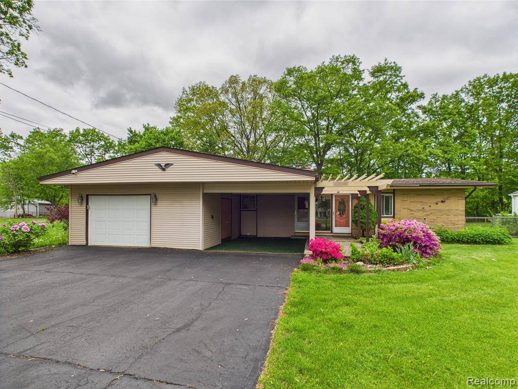 Flint, MI 48506,4257 Tommy Armour Drive