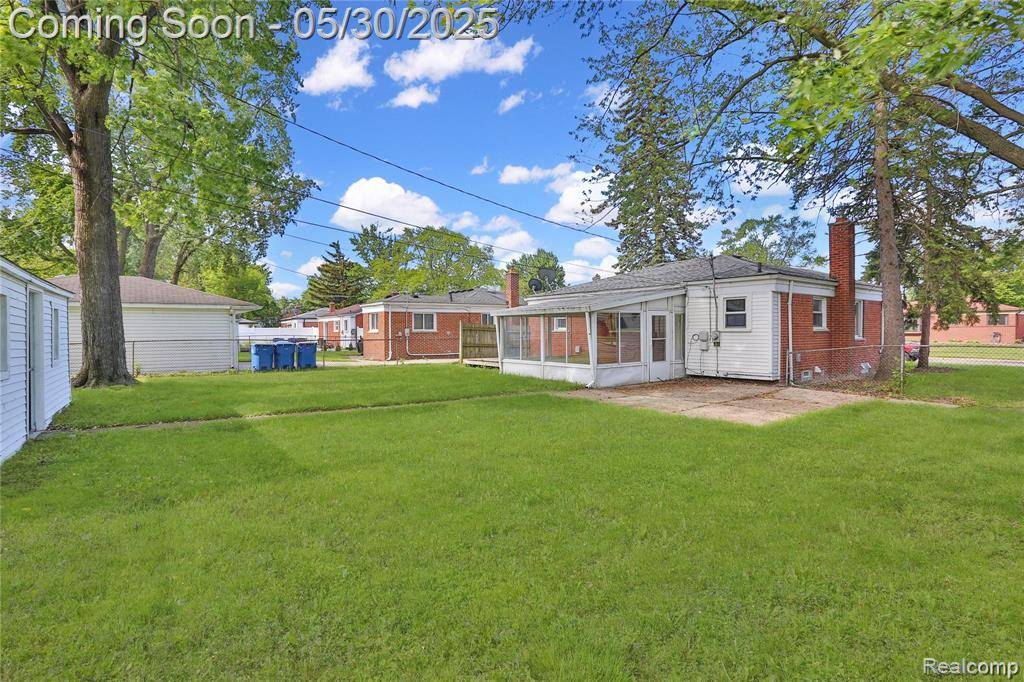 Warren, MI 48089,24236 MELODY Road