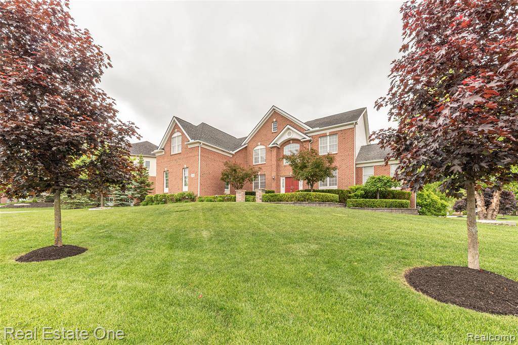 Northville, MI 48168,15390 Prestwick Circle
