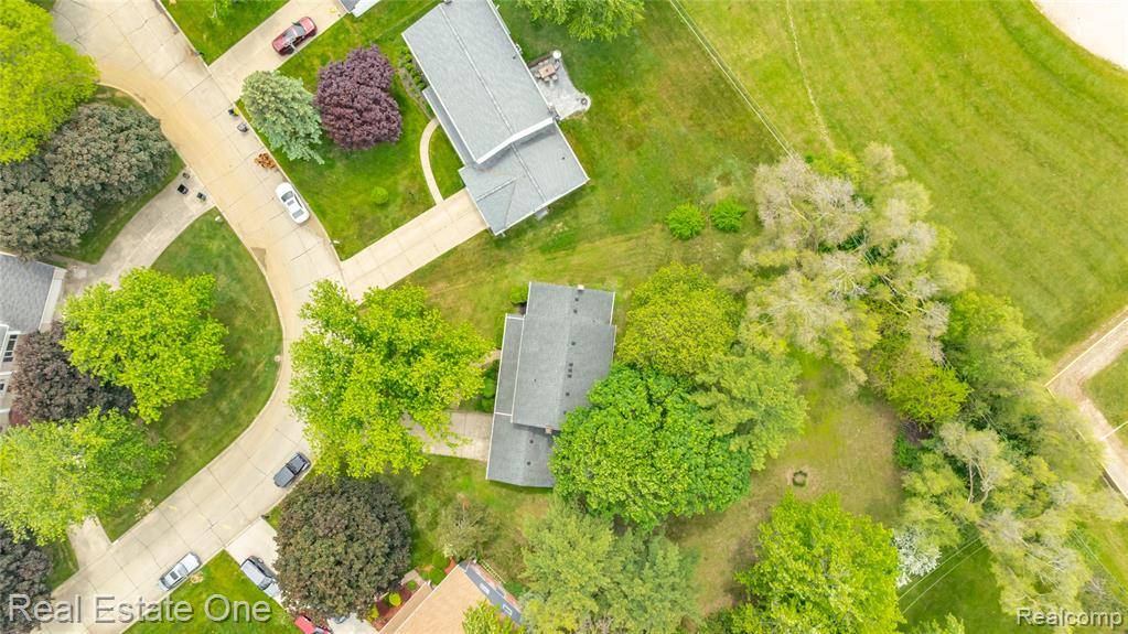 Farmington Hills, MI 48334,32944 Hargrove Court