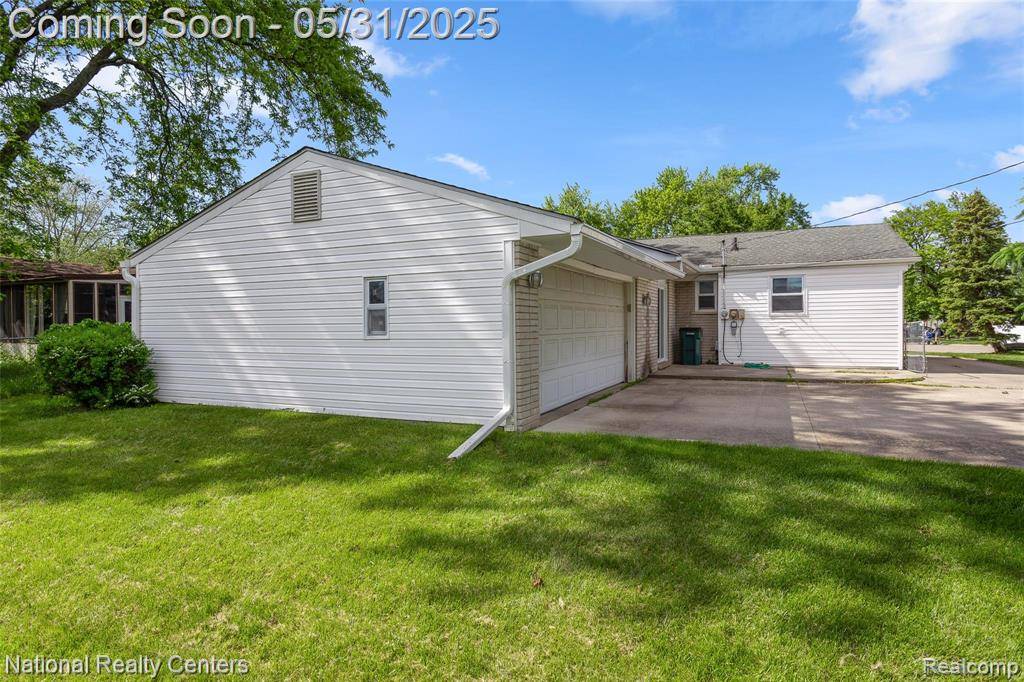 Troy, MI 48083,1942 Atlas Court