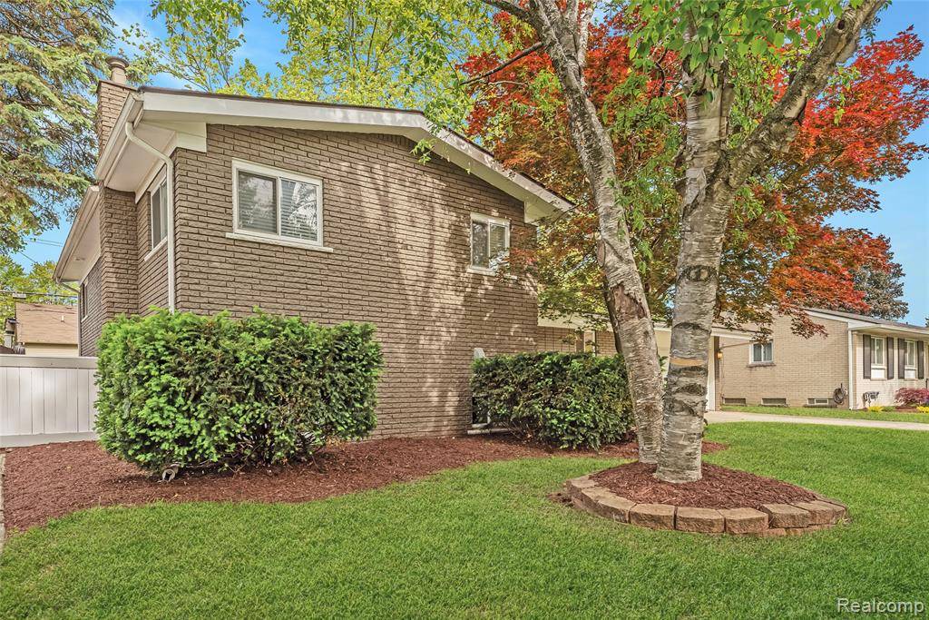 Livonia, MI 48154,14277 Westmore Street