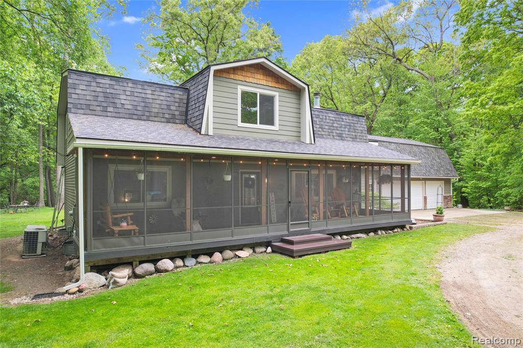 Holly, MI 48442,1380 Parker Road