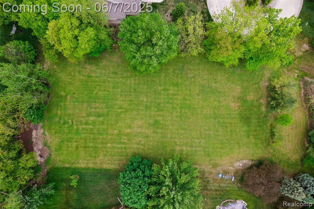 Farmington Hills, MI 48335,22335 Diamond Court