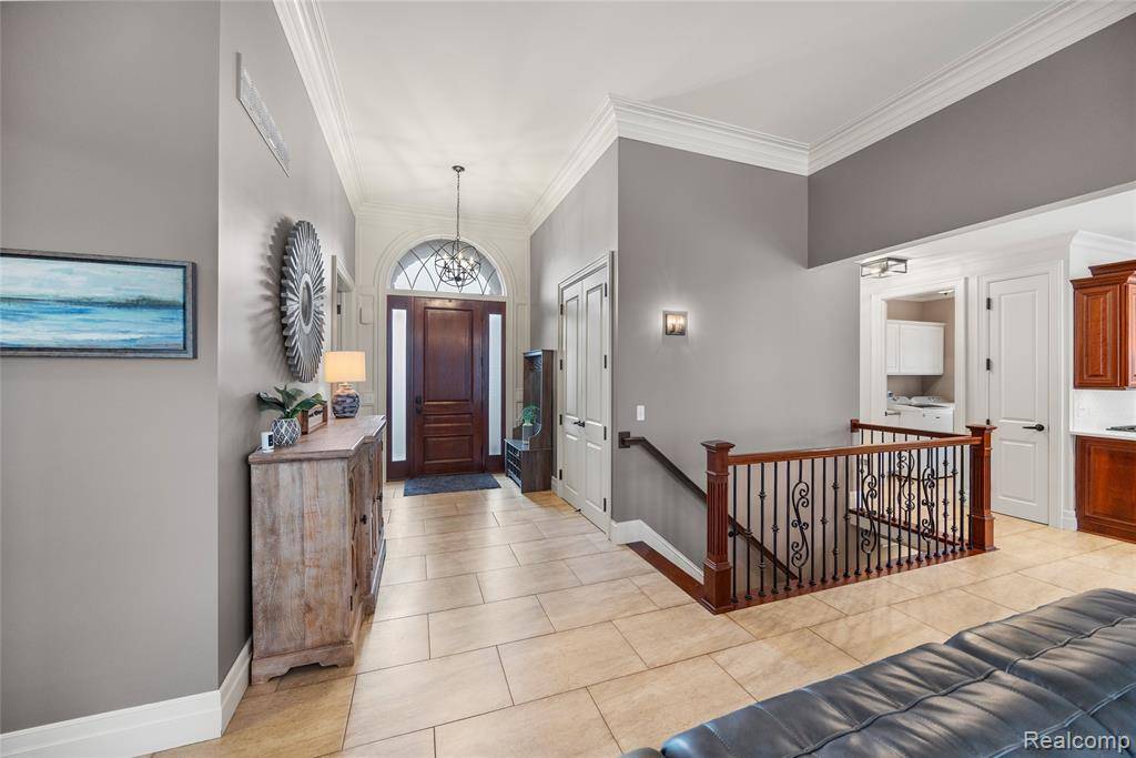 Macomb, MI 48044,22638 Brantingham Road