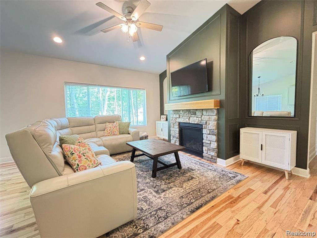 Grand Blanc, MI 48439,6210 Woodridge Lane