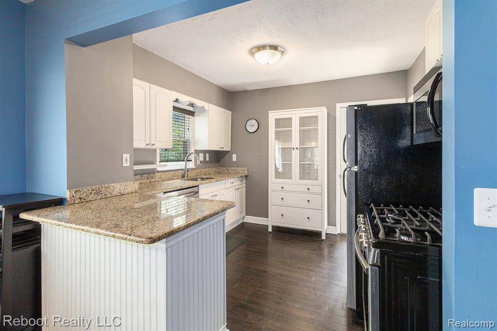 Royal Oak, MI 48067,617 Hilldale Drive