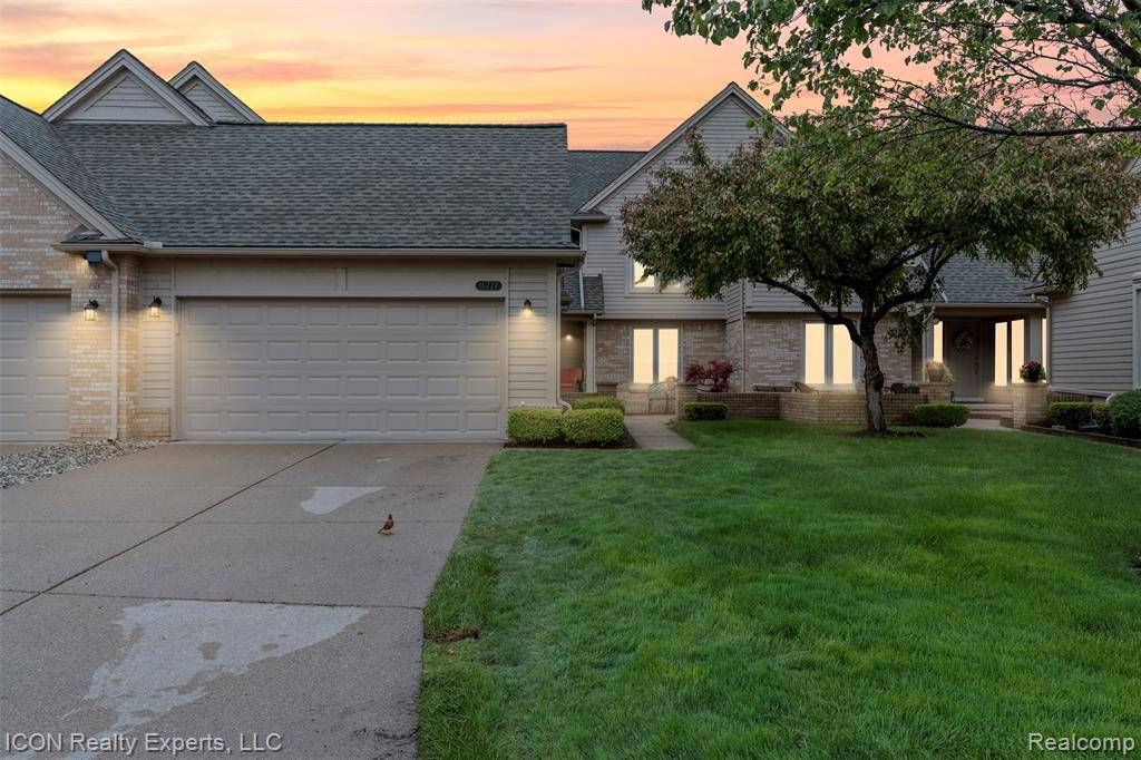 Macomb, MI 48042,16727 W Cobblestone