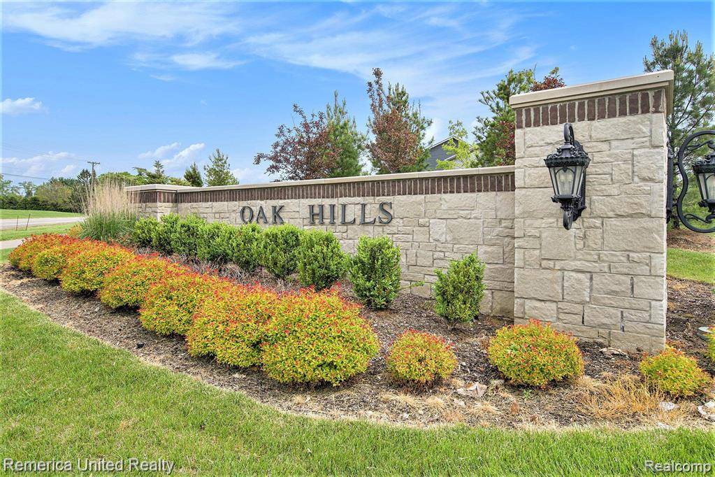 Commerce Twp, MI 48382,2670 IRONTON Drive