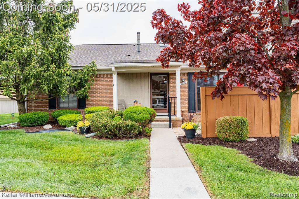 Novi, MI,22152 Edgewater