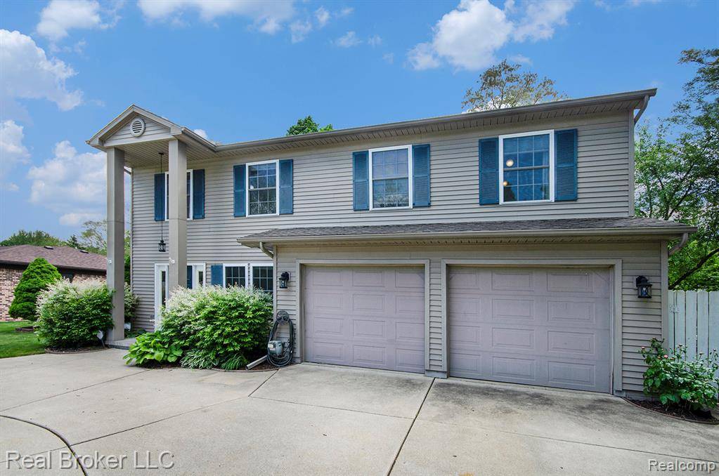 Livonia, MI 48152,18624 Irving Street