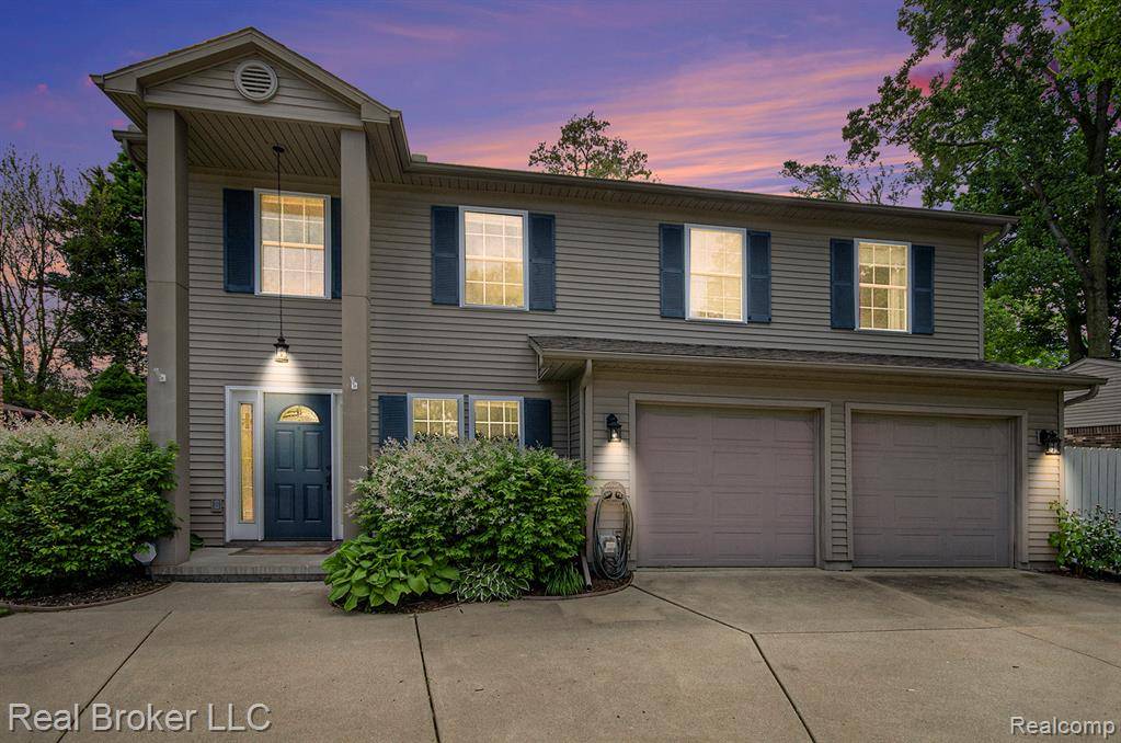 Livonia, MI 48152,18624 Irving Street