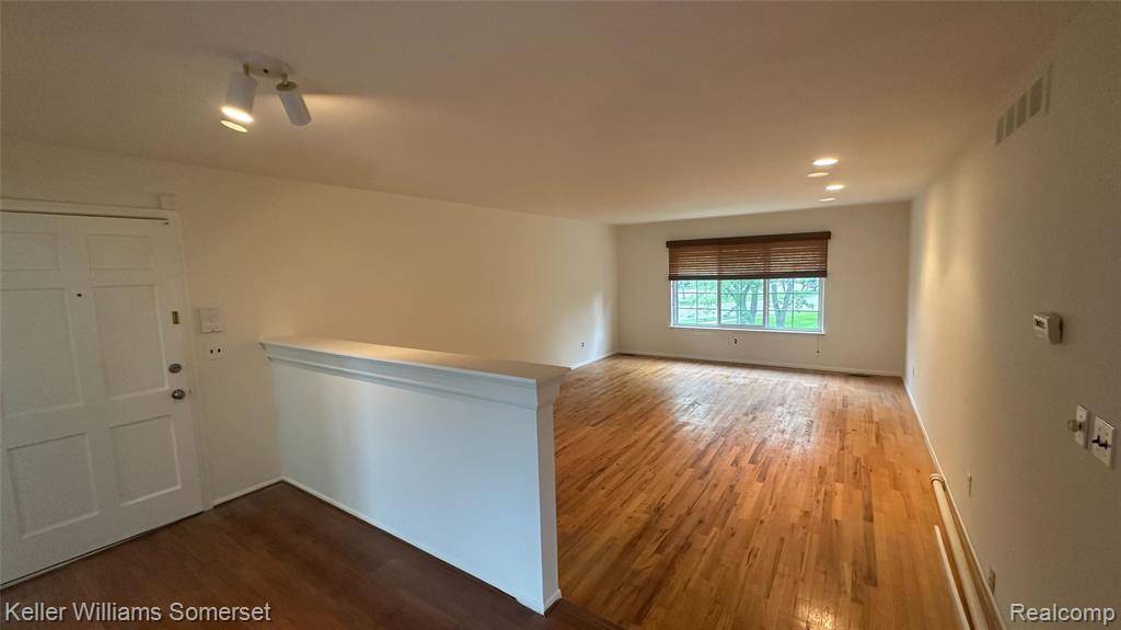 Bloomfield Hills, MI 48304,42342 Woodward Avenue