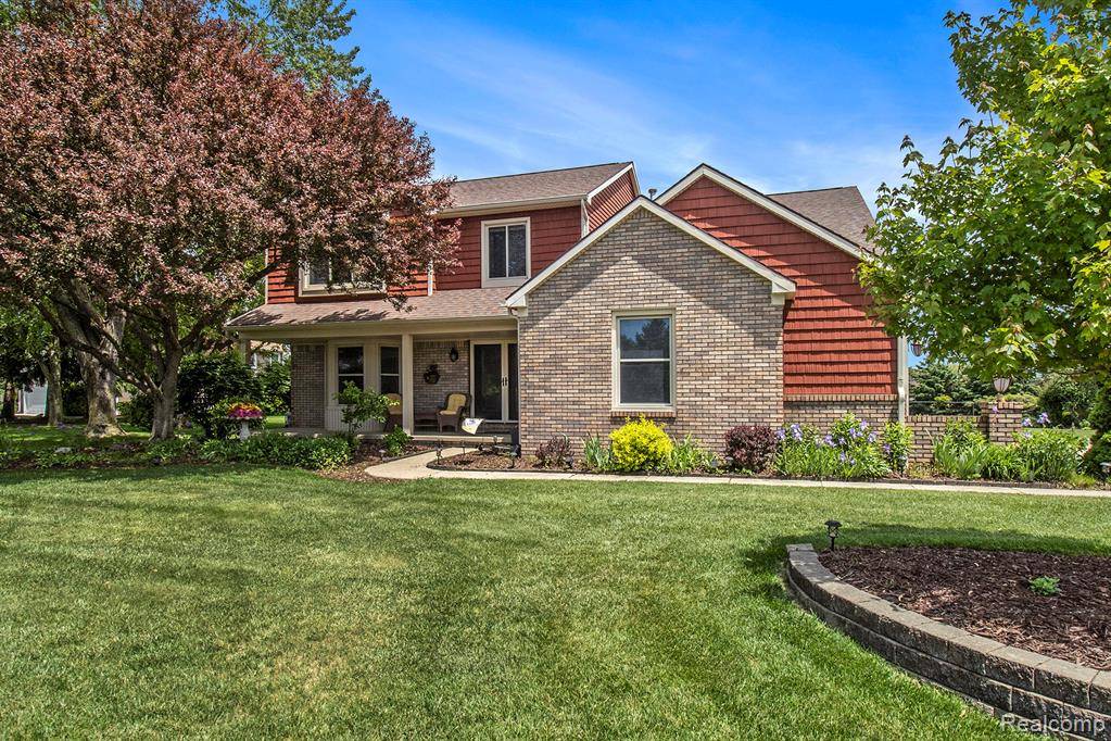 Oxford, MI 48371,155 Woodridge Court
