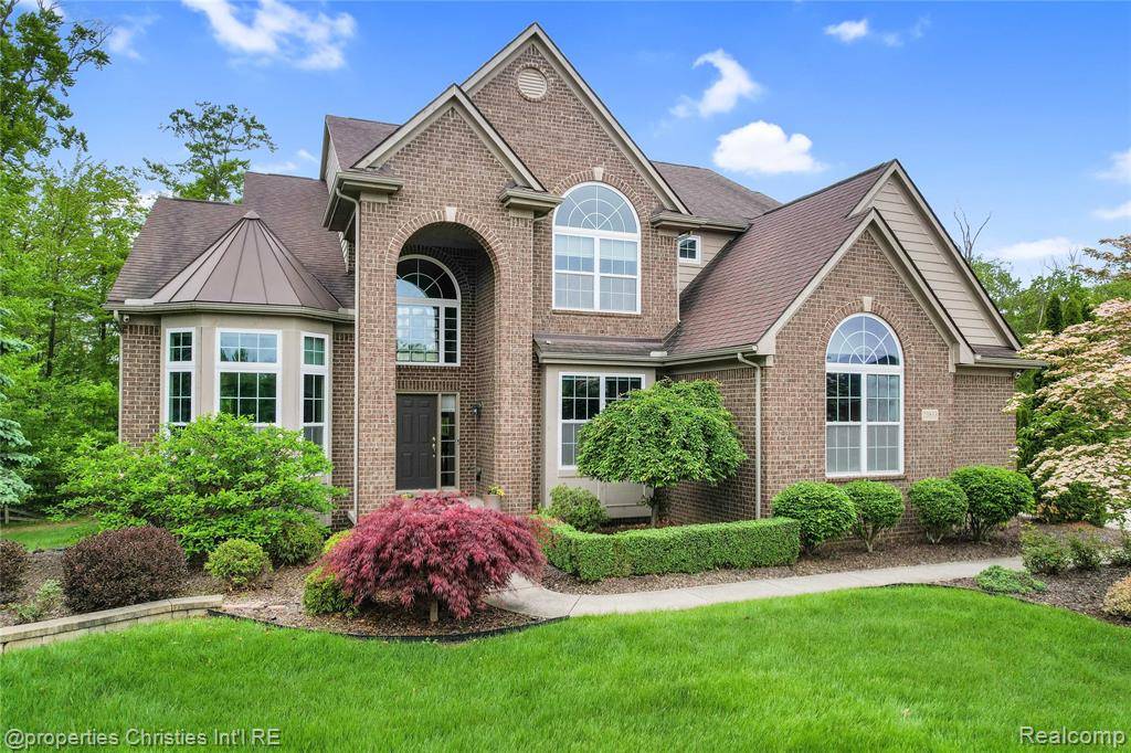 South Lyon, MI 48178,23533 Bristlecone Court