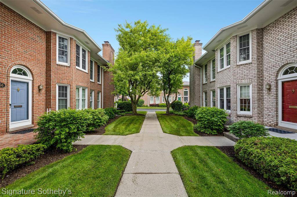 Saint Clair Shores, MI 48080,172 Windwood Pointe