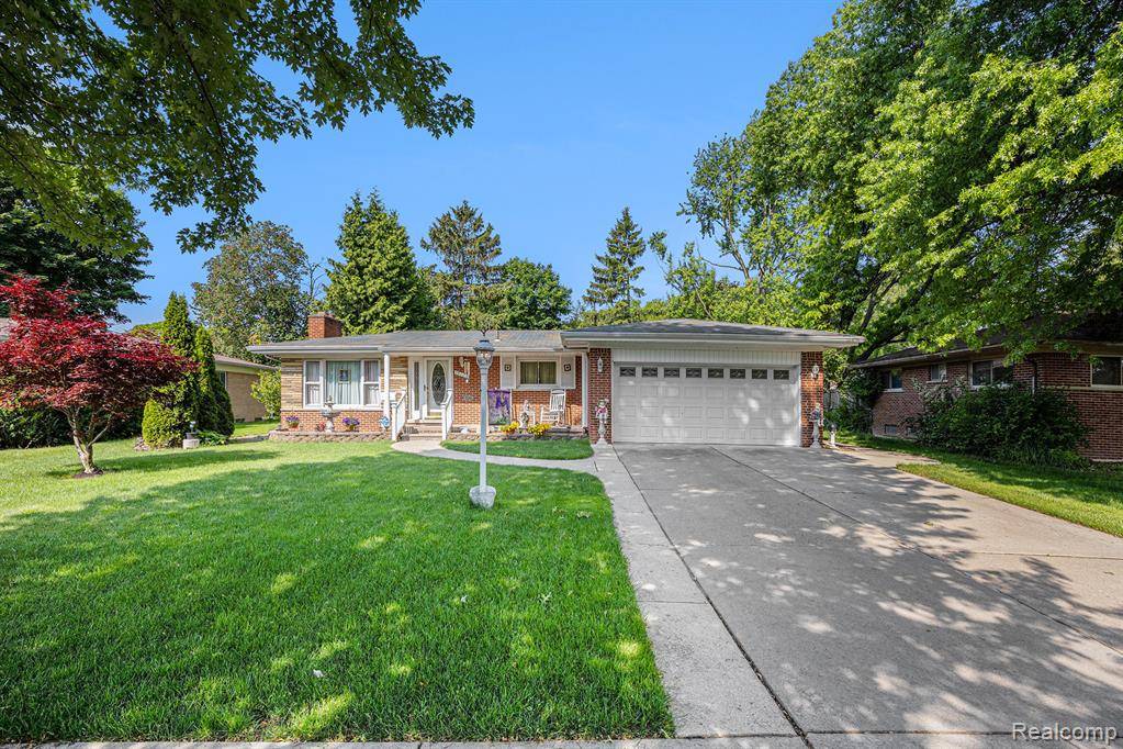 Redford, MI 48239,15025 Kipke