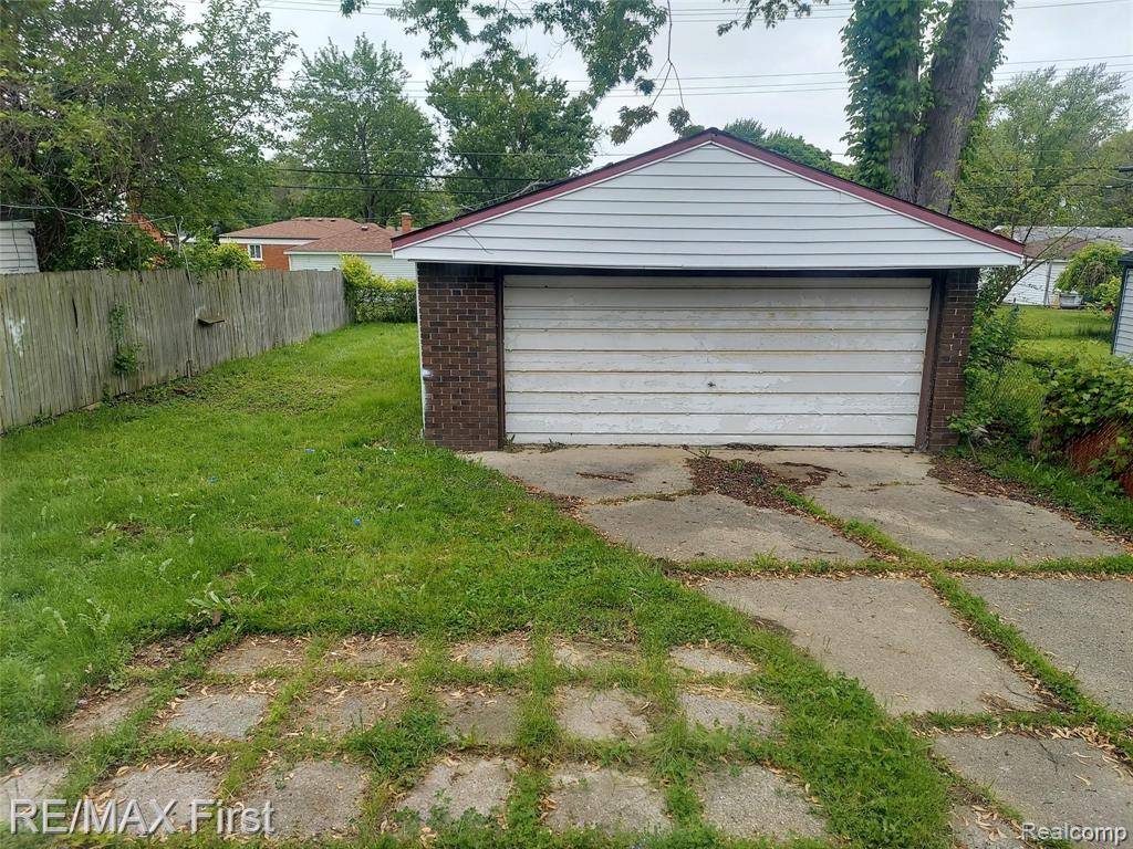Warren, MI 48089,24449 Lauren Avenue