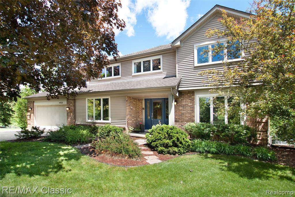 Novi, MI,44500 Louvert Court