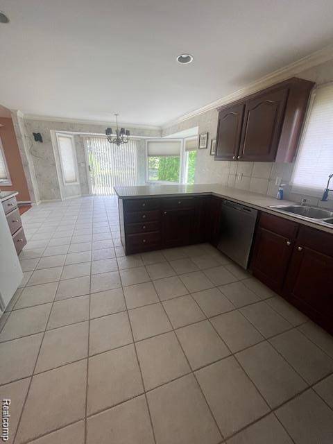 Sterling Heights, MI 48042,16193 Darlene Drive