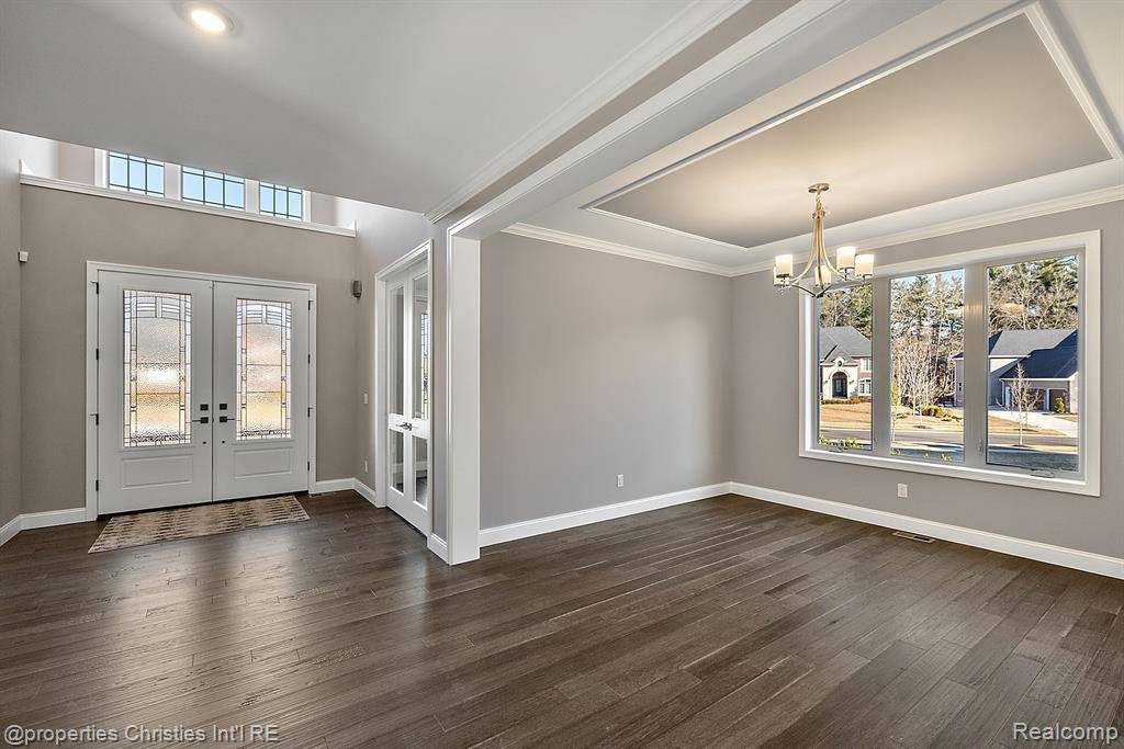Novi, MI,22478 Montebello Court