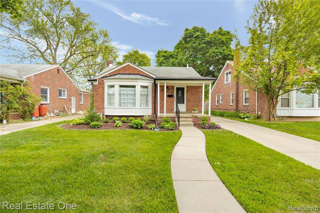 Oak Park, MI 48237,23530 Morton Street
