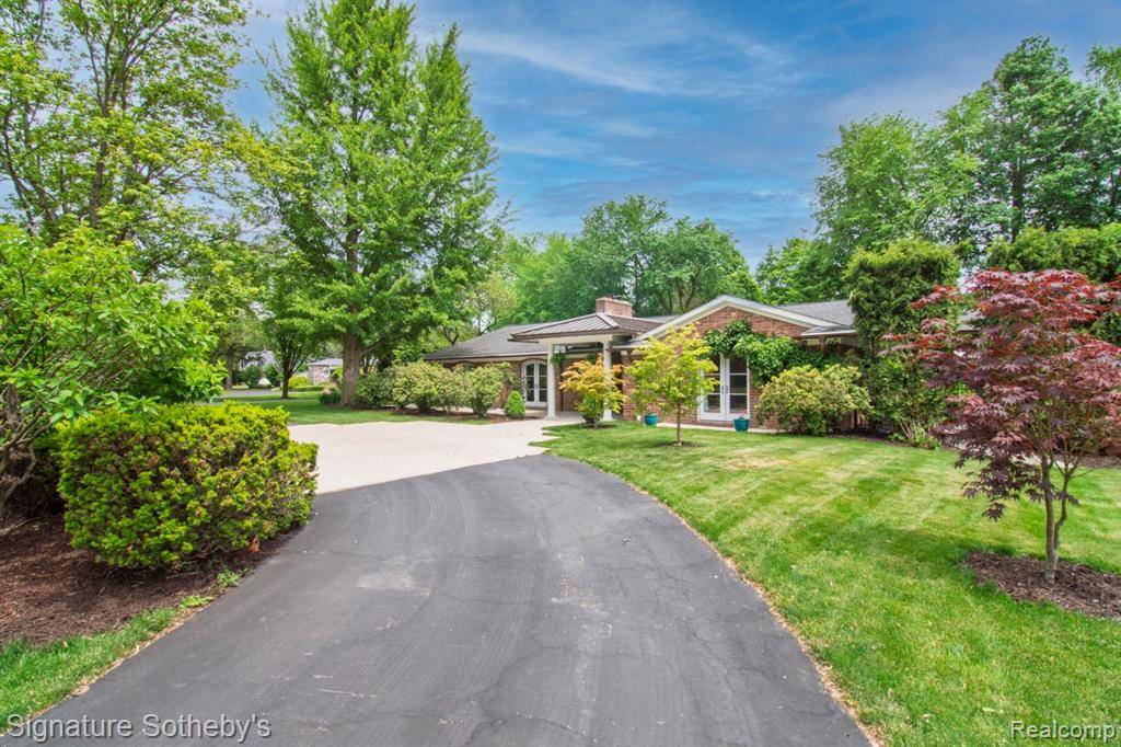 Bloomfield Hills, MI 48301,3171 E Breckenridge Lane