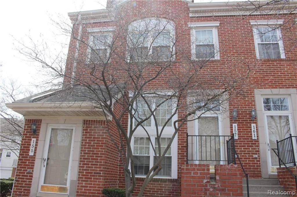 Royal Oak, MI 48067,157 W Kenilworth Avenue