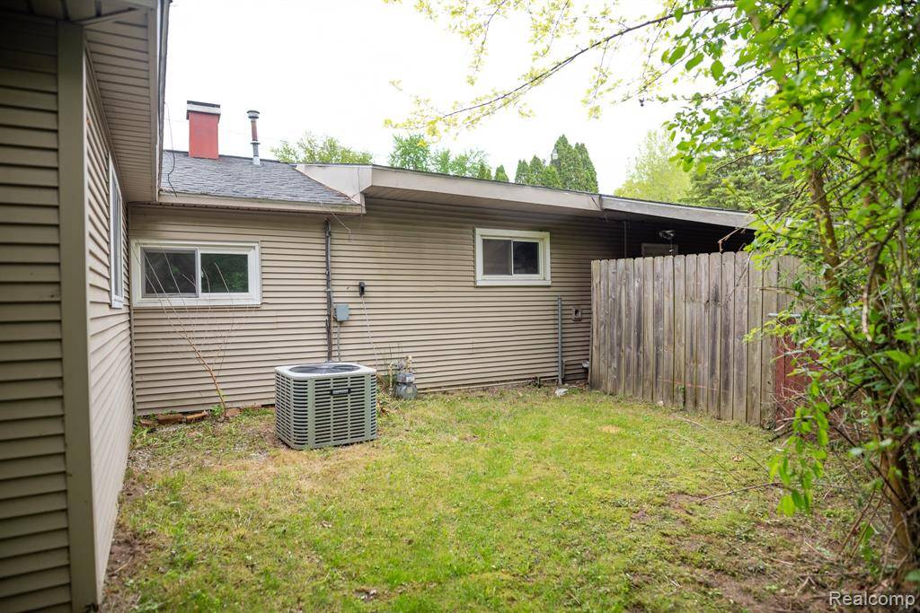 Fort Gratiot, MI 48059,4216 Parker Road