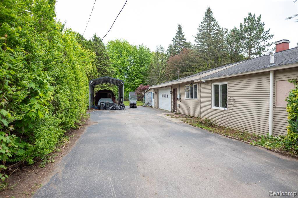 Fort Gratiot, MI 48059,4216 Parker Road