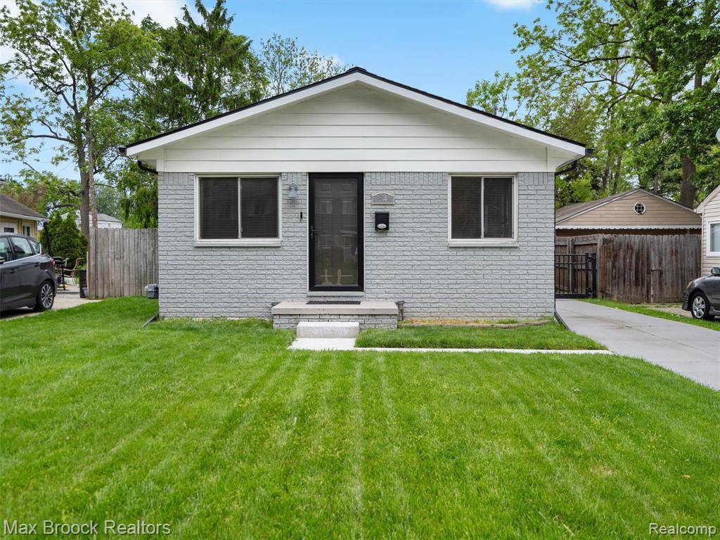 Clawson, MI,94 School Avenue