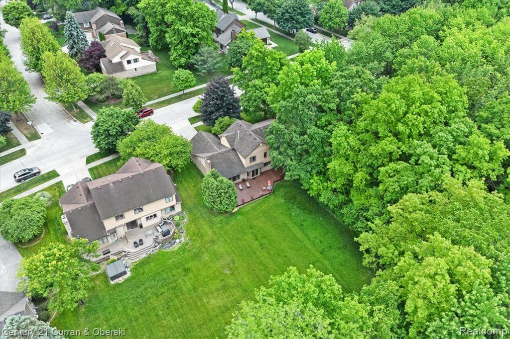 Novi, MI,47126 Cider Mill Drive Drive