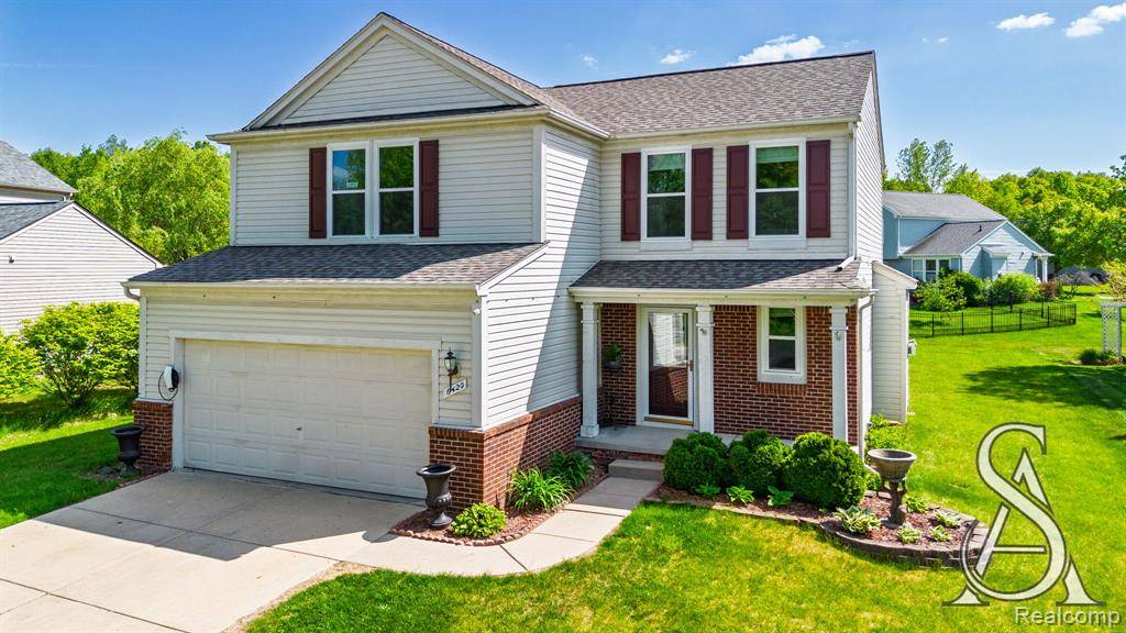 Holly, MI 48442,6420 Crestview Drive