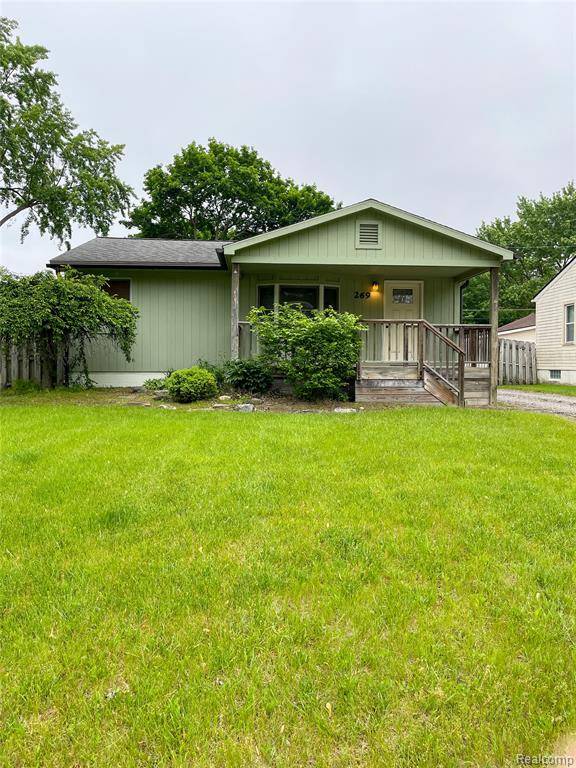 Waterford, MI 48327,269 Clayburn Boulevard