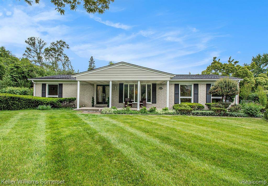 Bloomfield Hills, MI 48302,2840 Rossmoor Circle