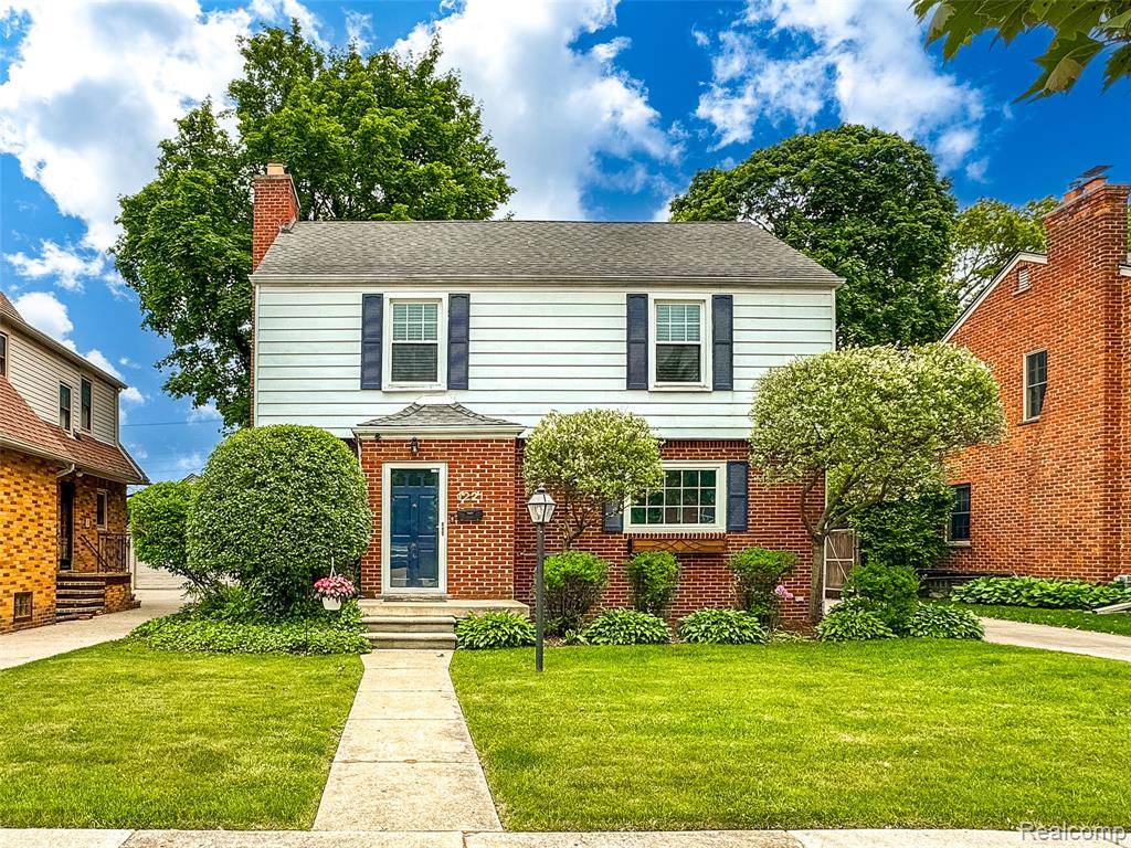 Royal Oak, MI 48073,1221 Lyons Avenue