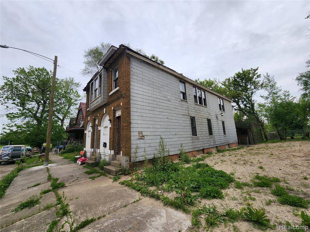 Detroit, MI 48211,5932 Dubois Street
