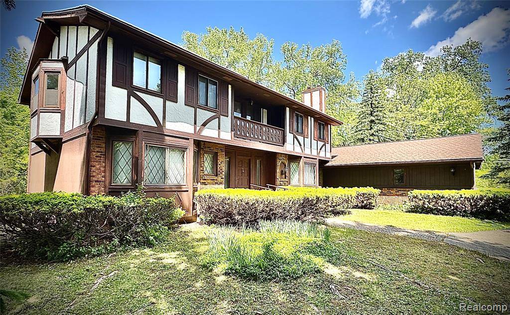 Bloomfield Hills, MI 48302,1250 Club Drive