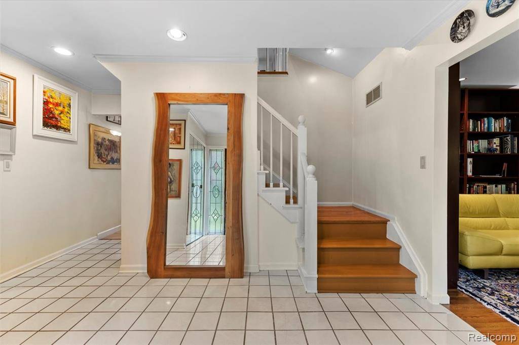 Bloomfield Hills, MI 48302,4824 Quarton Road