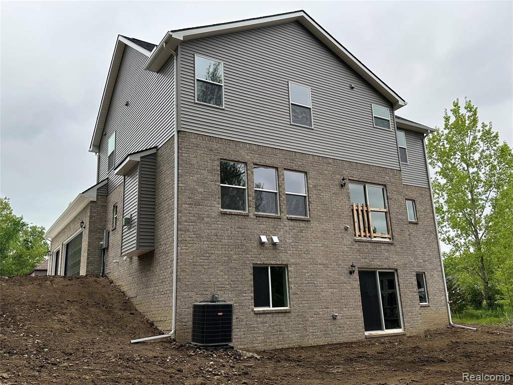 White Lake, MI,9585 CROWN RIDGE Drive