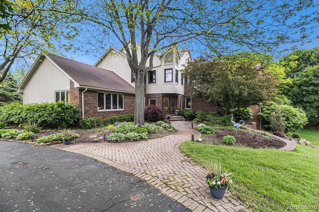 Clarkston, MI 48348,1080 Meadow Crest Drive