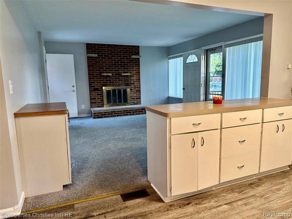 Dearborn Heights, MI 48127,20195 River Oaks Drive